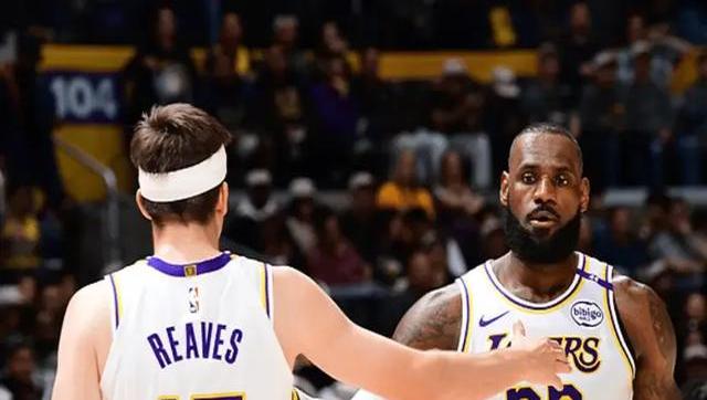 pg电子官网-湖人击败灰熊，詹姆斯突破传球创佳绩