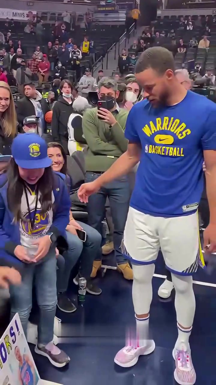 pg电子试玩-勇士再遭惨败，库里受伤缺阵难以承受失利的简单介绍