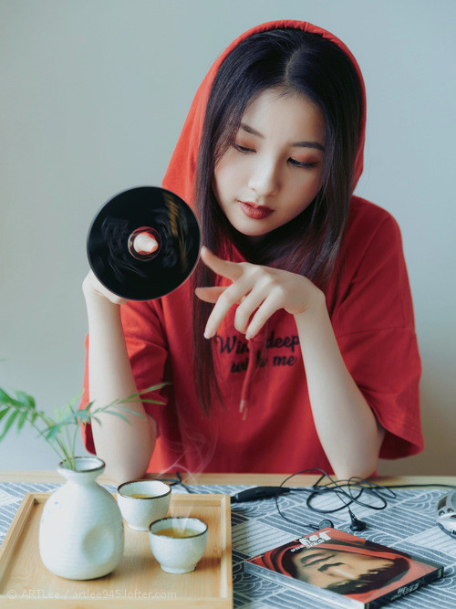 银河战舰的暗夜与一颗冠军星辰，米切尔如何照亮诺坎普的德比之夜