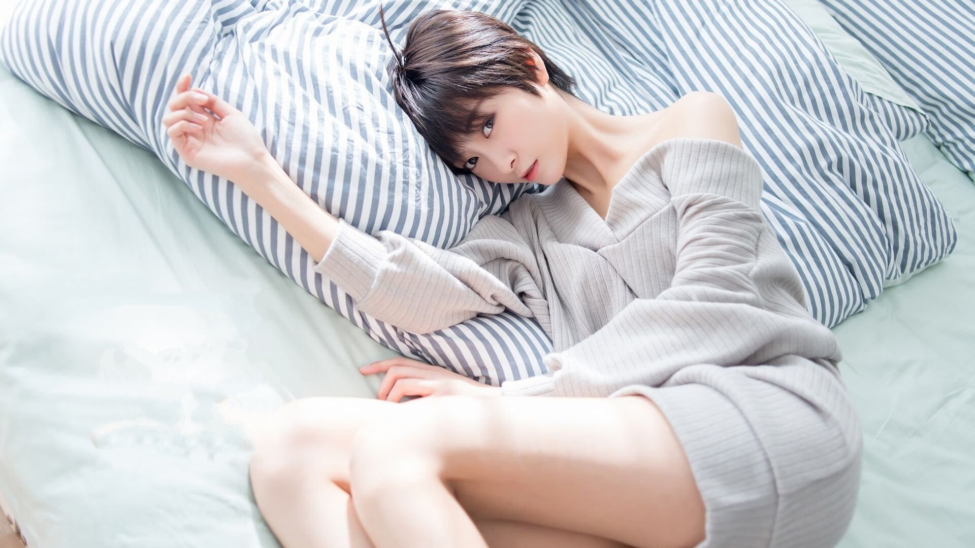 玻利维亚窒息防守全面压制法国，阿坎吉东决式接管比赛